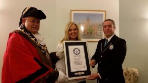 Mayor accepts record certificate